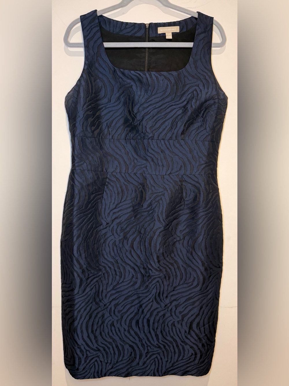 Banana republic Elegant Navy Textured Sheath Dress